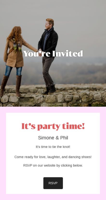 An example of an online wedding invitation with a happy couple holding hands and a button to RSVP on their wedding website